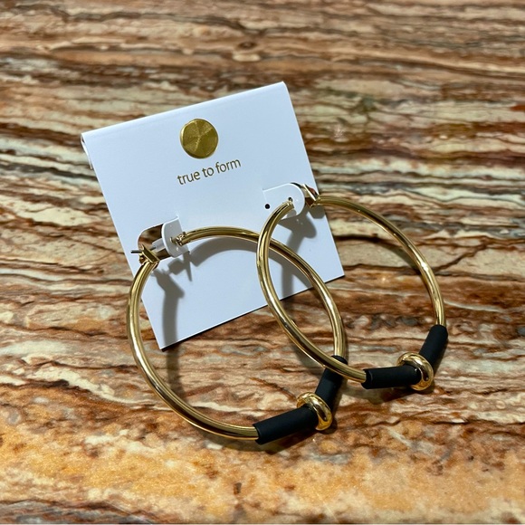 True To Form - Picture 13 of 14